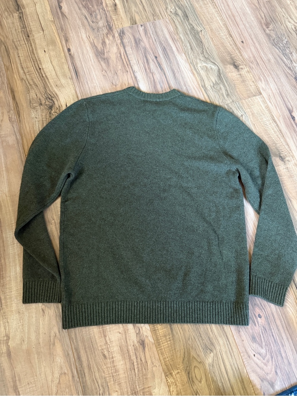 Quince Men’s 100% Yak Wool Crewneck Sweater – Olive Green – Size M – NWT - Picture 2 of 7